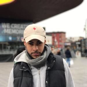 Meet your Posher, Justin